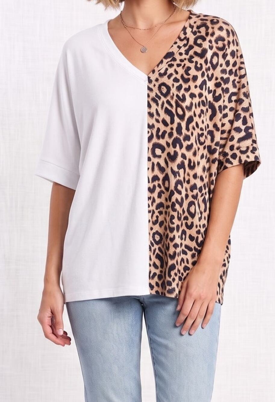 Jodifl Medium Leopard Print Top Short Sleeve V Neck Split White Color Block
